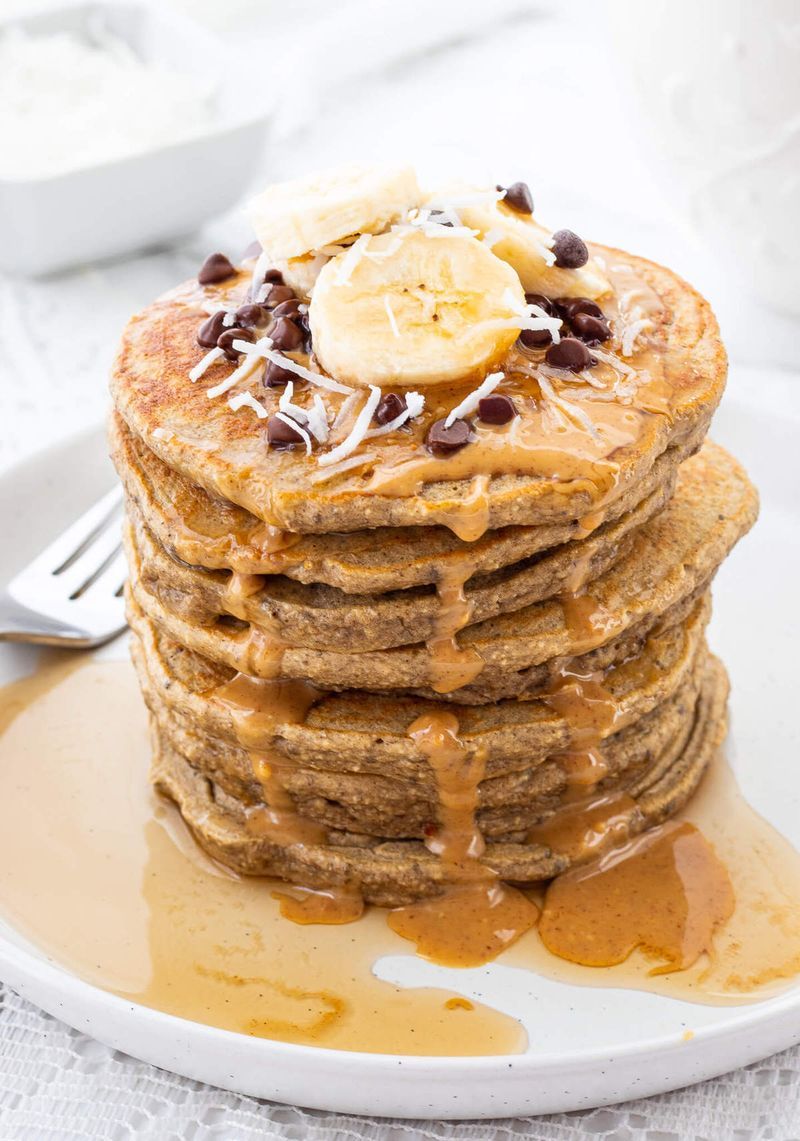 65df9ad1696273e81c69bfb7_Banana-Oatmeal-Pancakes-6-p-800